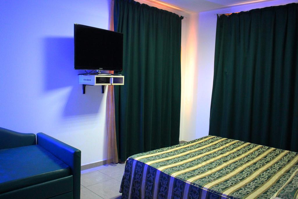 Orange Motel Vergiate Luaran gambar