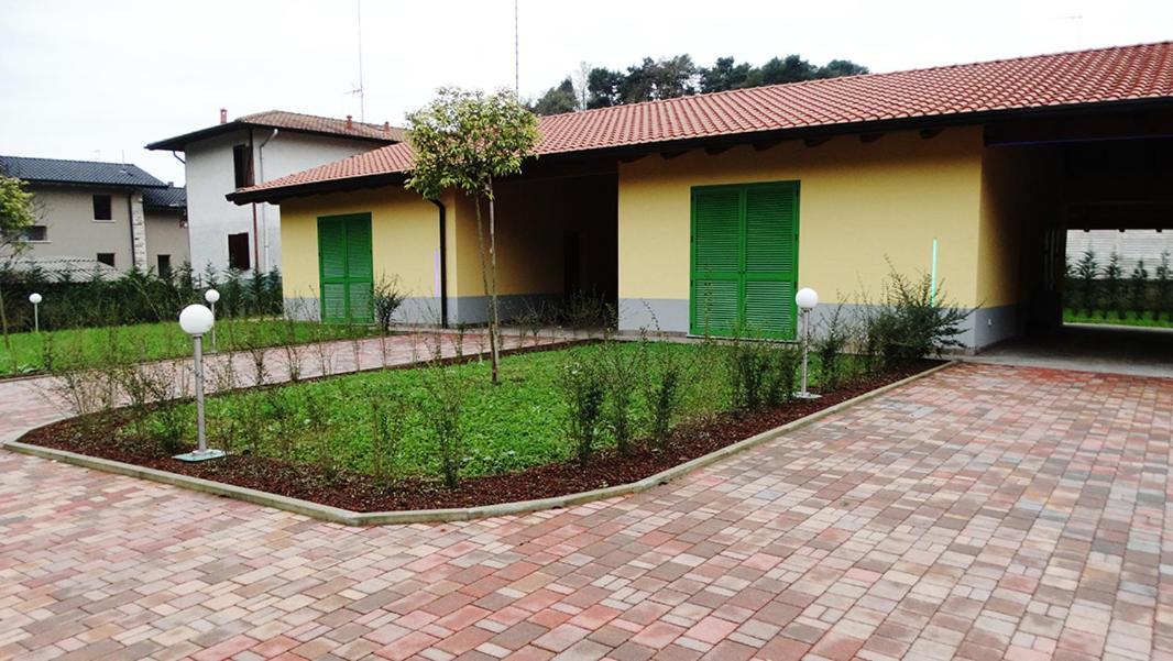 Orange Motel Vergiate Luaran gambar